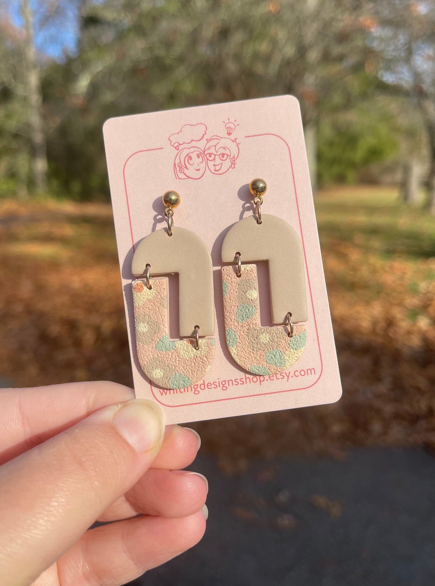 Peachy Floral Loop