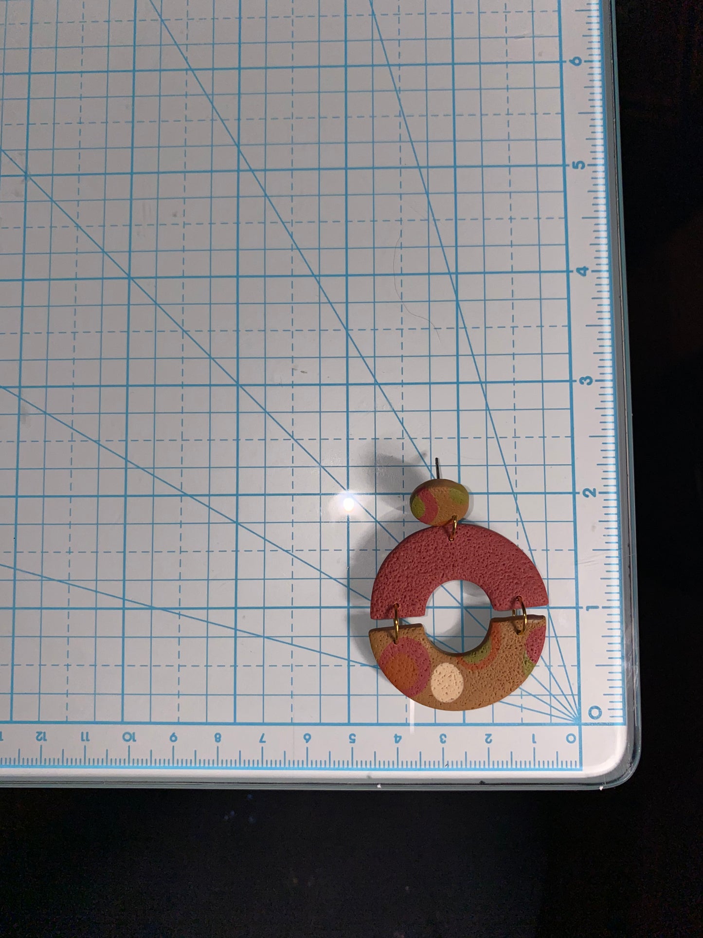 'Mod' two-part circles - maroon